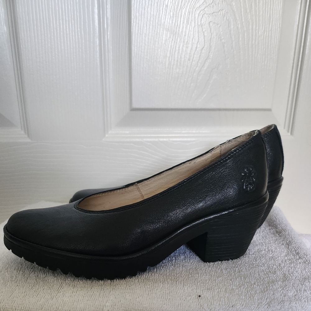 Fly London pumps size 38